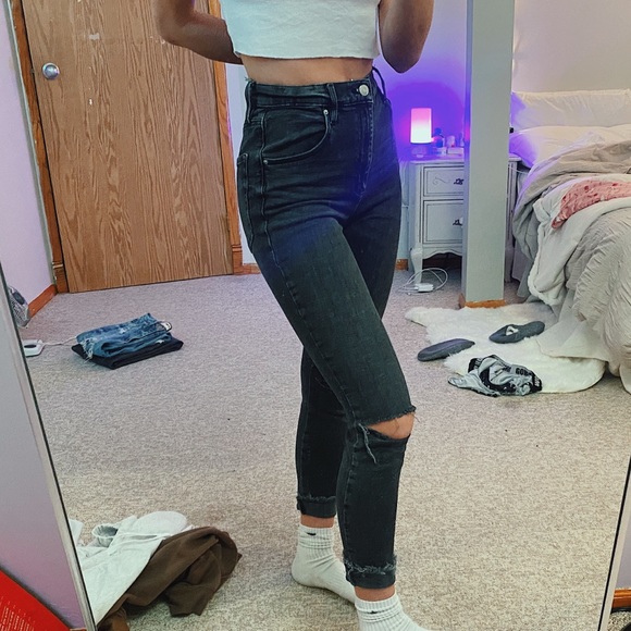 Garage High Rise Skinny Jean - Picture 3 of 4